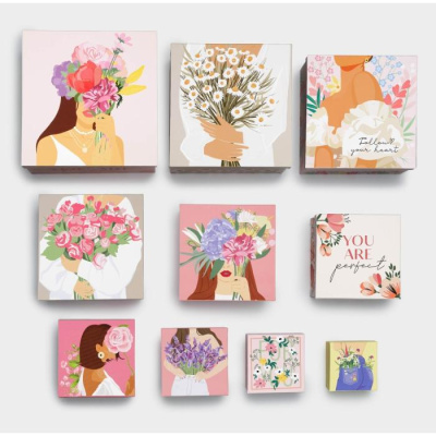 Коробка квадрат Девушки №3 14*14*8 см рис микс 1 шт