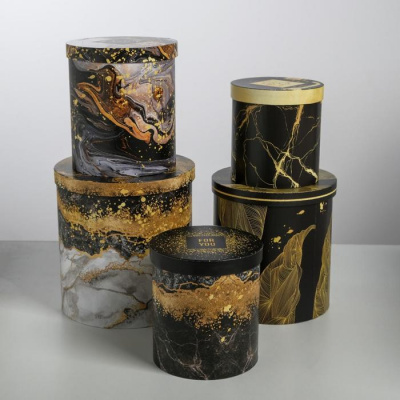 Коробка круг Золото №2 14*16 см рис микс 1 шт Коробка круг Золото №2 14*16 см рис микс 1 шт